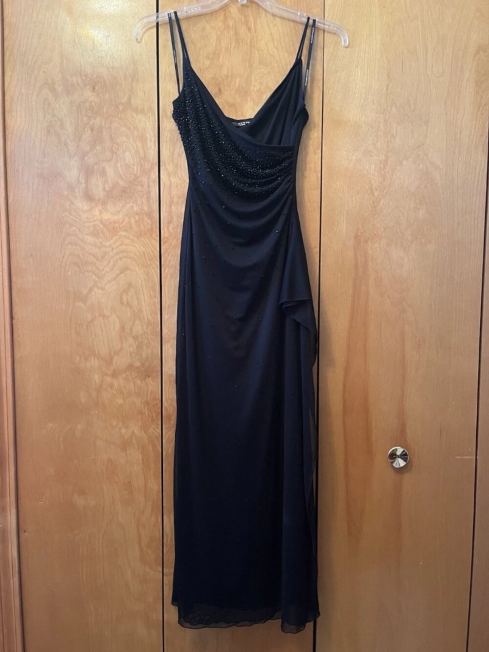 Black Formal Evening Gown Beaded V-Neck Maxi Dress M